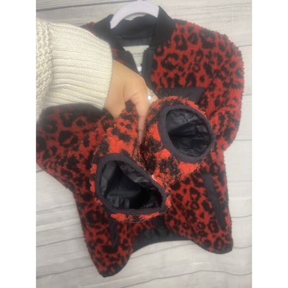 Carhartt W JANET LINER Fleece Jacket XS Polyester Red Leopard - Picture 3 of 7